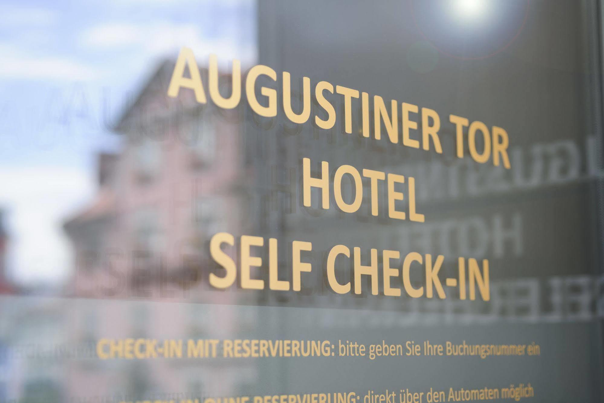 Hotel Augustiner Tor Констанц Экстерьер фото